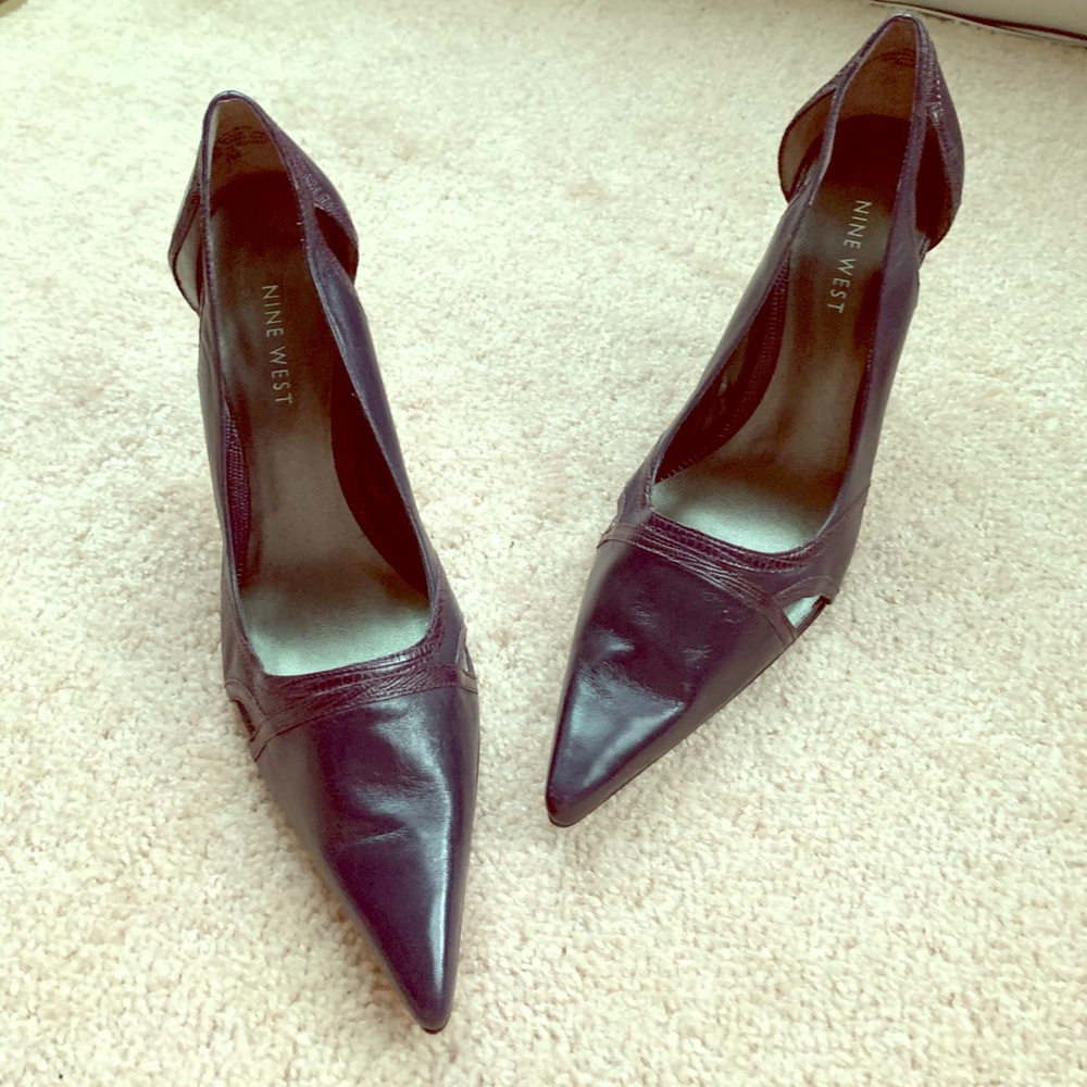 Nine West Zimbalisto SZ 7M dark eggplant color